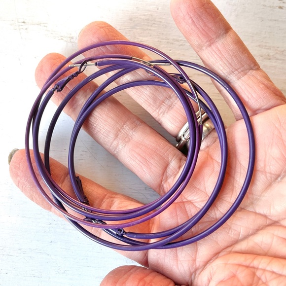 3pr Vintage Large Enamel Metal Round Thin Wire Hoop Earrings Pierced Ears Purple - Picture 2 of 6